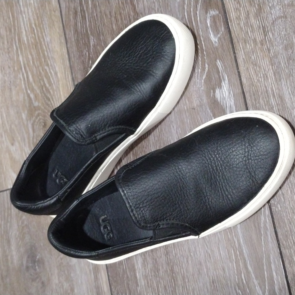 UGG womens black leather loafers. Mint condition. Size 5.5